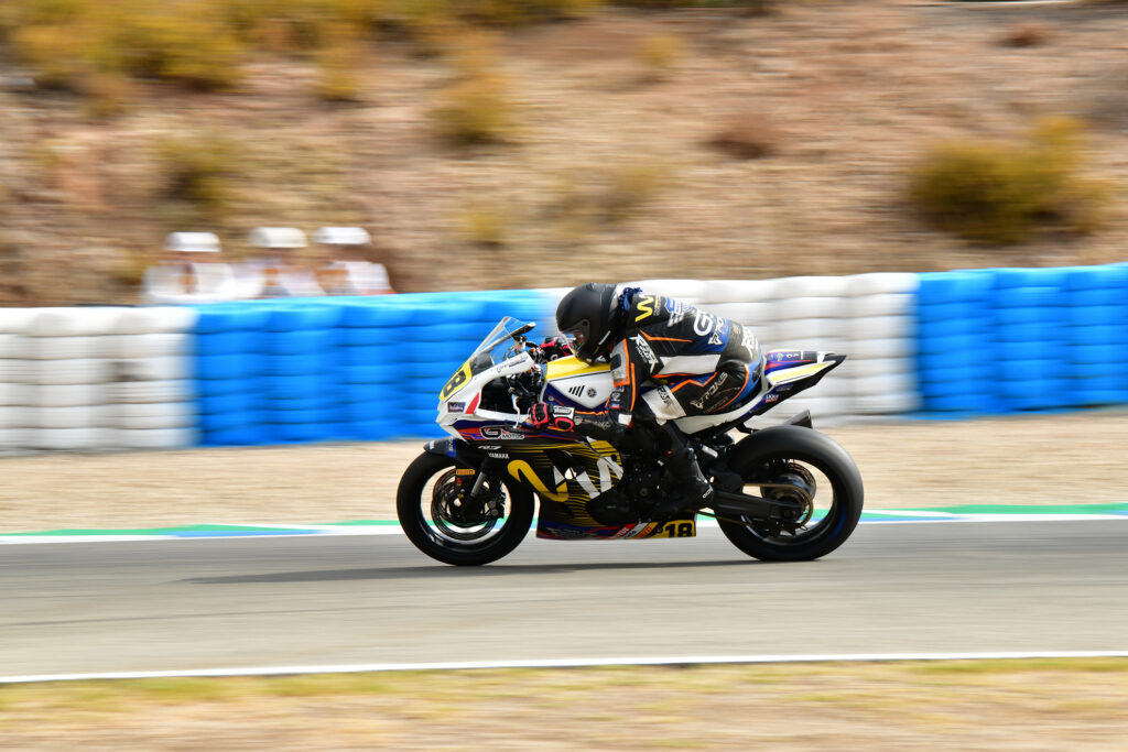 Krystal Silfa compitiendo en la final del WorldWCR, en España, con el equipo ITALIKA Racing.